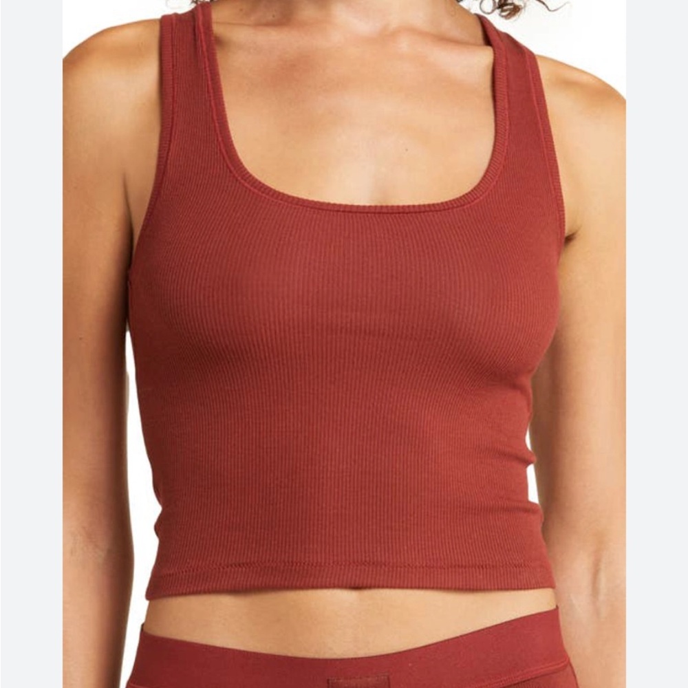 SKIMS Ribbed Scoop Neck Tank Top - color sangria, size s